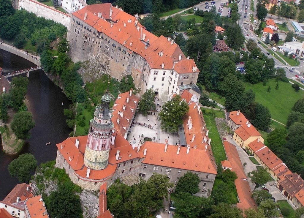 замок Чески Крумлов в Чехии