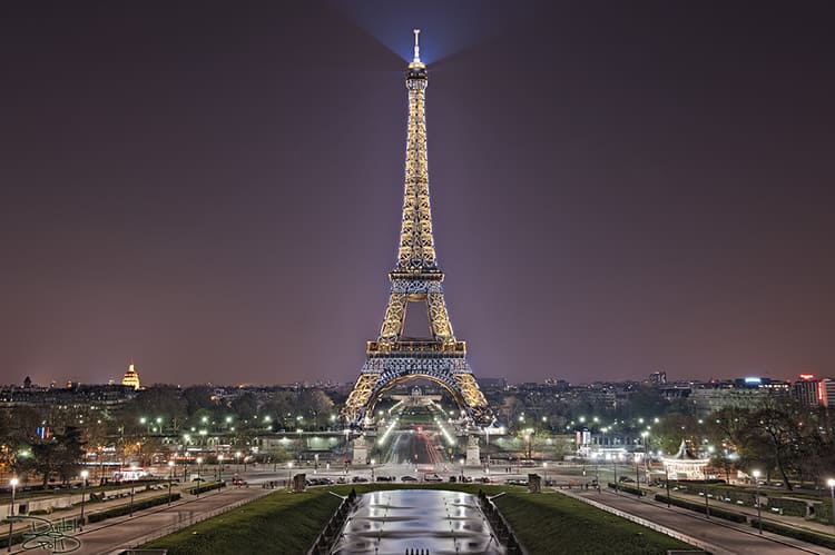 Эфелева башня в Париже - достопримечательности 