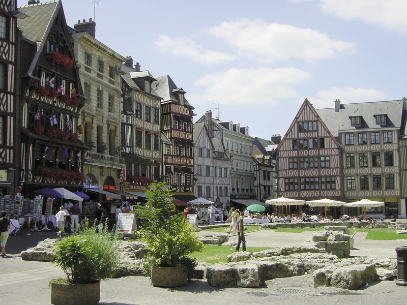 площадь Старого рынка в Руане