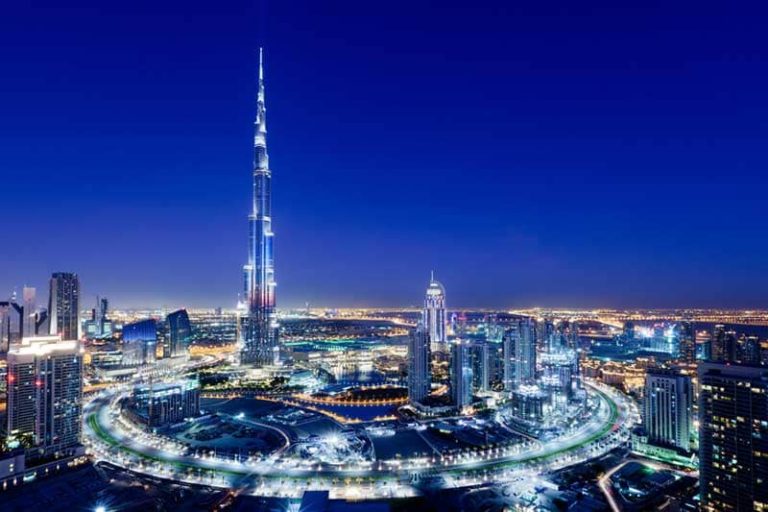 Самое высокое здание в мире — башня Бурдж Халифа в Дубае